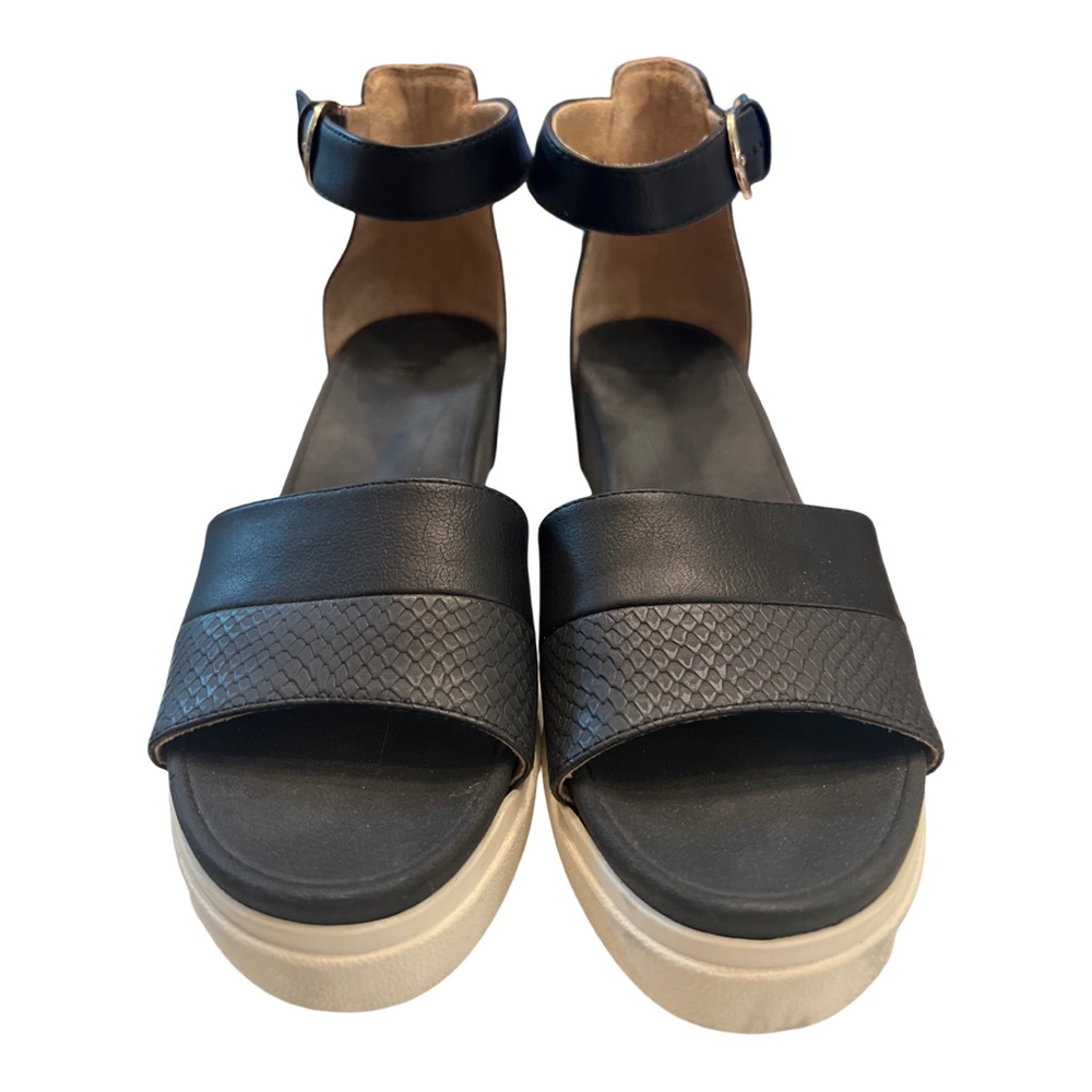 DR SCHOLLS Stylish Black Sandals with rubber sole